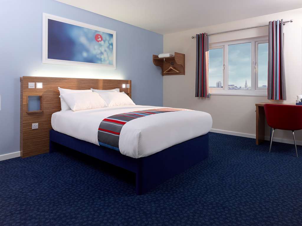 Travelodge Yeovil Podimore Ilchester Номер фото